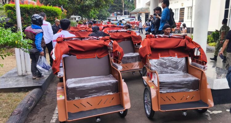 200 Becak Listrik Siap Mengaspal di Bandung
