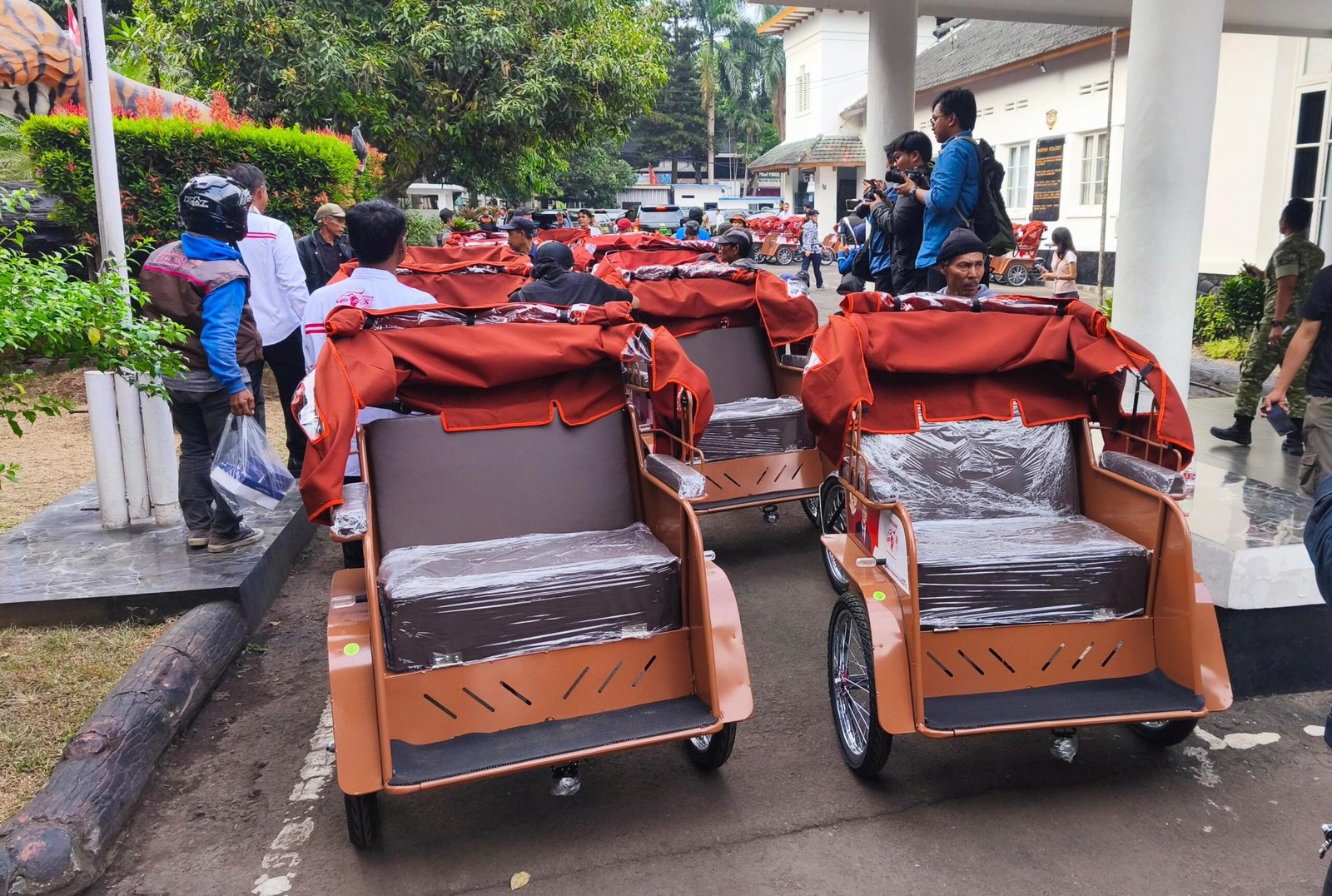 200 Becak Listrik Siap Mengaspal di Bandung