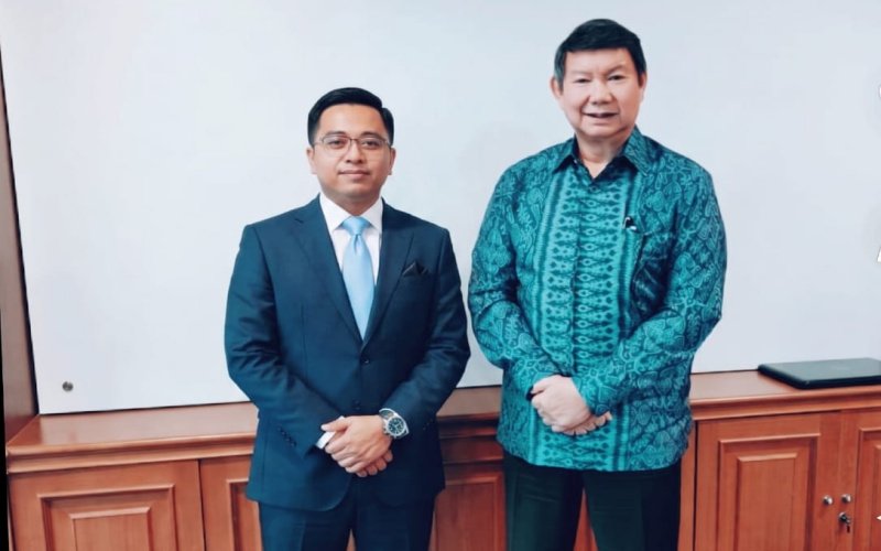 Hendriyanto Attan Terima Gelar Kehormatan Kanjeng Raden Haryo dari Keraton Surakarta