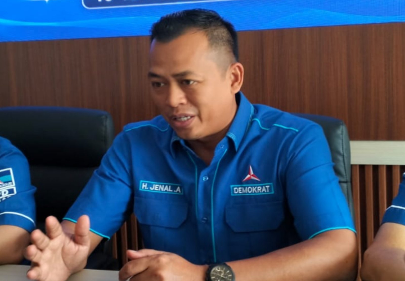 Partai Demokrat Jawa Barat tidak ingin larut dalam dinamika perpindahan kader dan memilih mengarahkan energi partai.