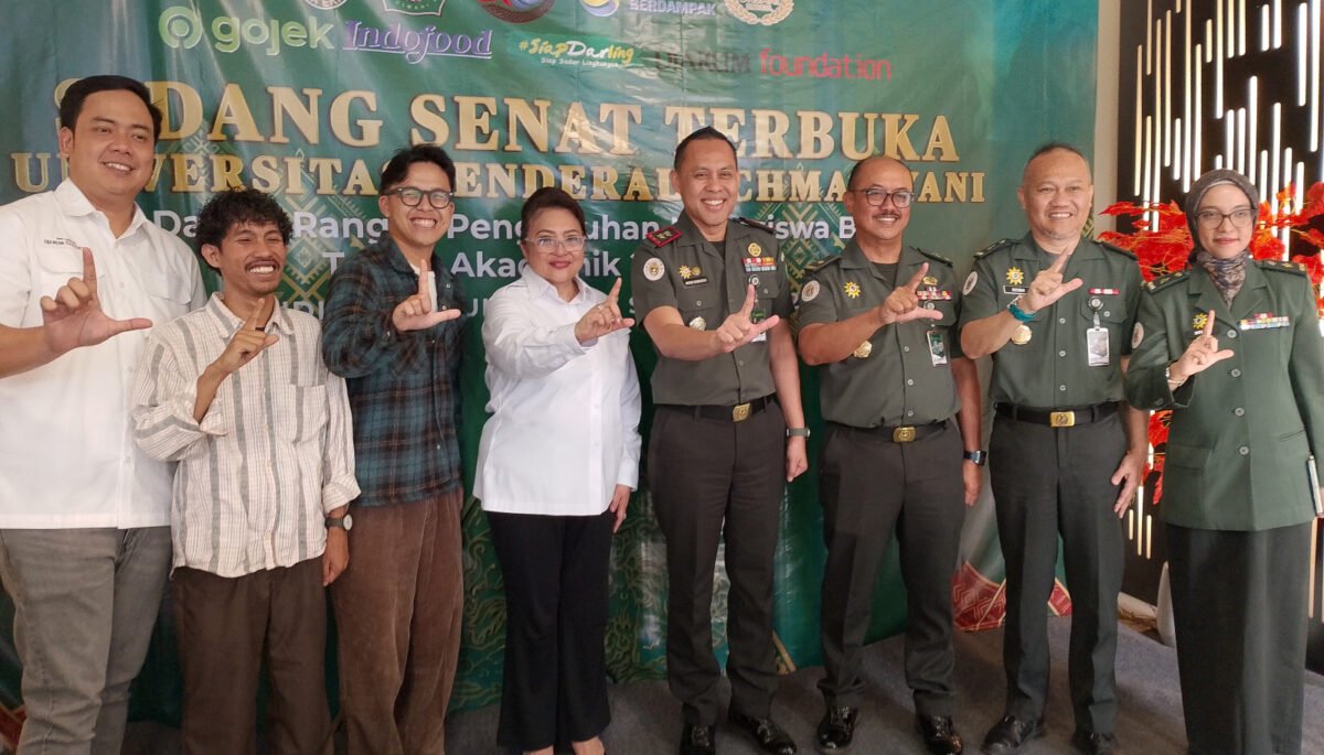 Universitas Jenderal Achmad Yani (UNJANI) berkolaborasi dengan Bakti Lingkungan Djarum Foundation (BLDF) melalui program Green Campus.