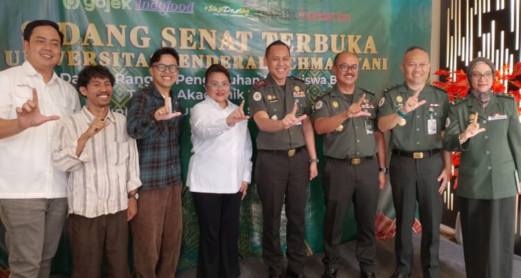 Universitas Jenderal Achmad Yani (UNJANI) berkolaborasi dengan Bakti Lingkungan Djarum Foundation (BLDF) melalui program Green Campus.