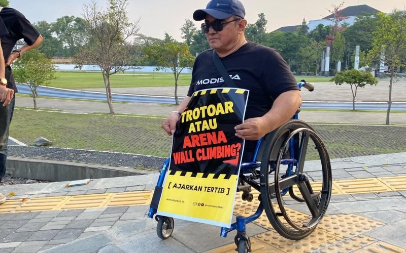 Koalisi Pejalan Kaki Soroti Trotoar Gasibu: Kurang Ramah Disabilitas dan Mirip Arena Climbing
