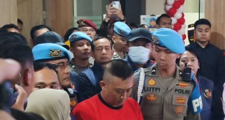 TAUFIK HIDAYAT