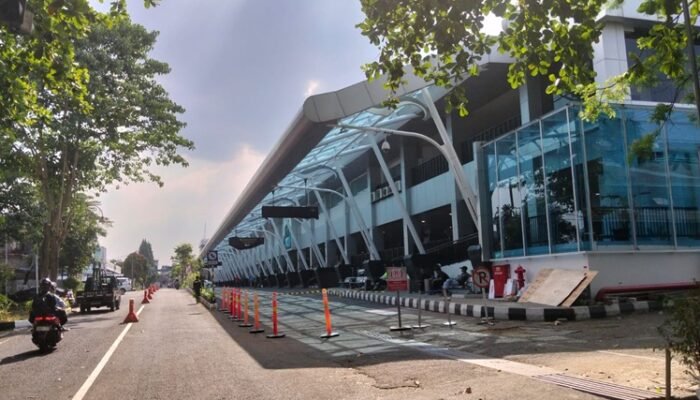 Bandara Husein