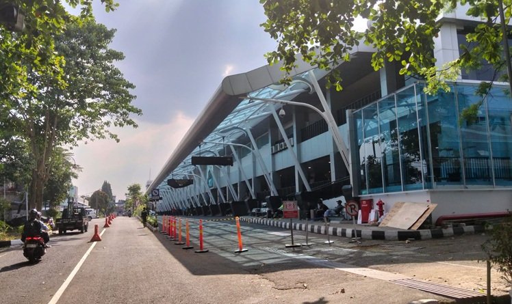Bandara Husein