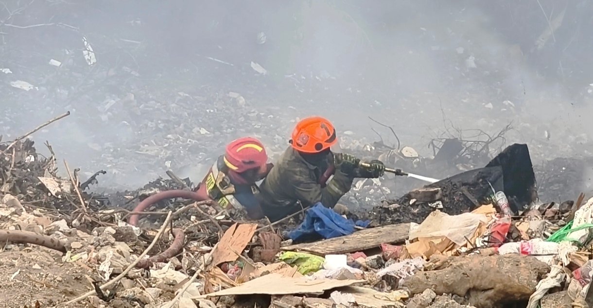 Pemkot Bandung Targetkan Kebakaran Lahan Ciumbuleuit Padam dalam Tiga Hari