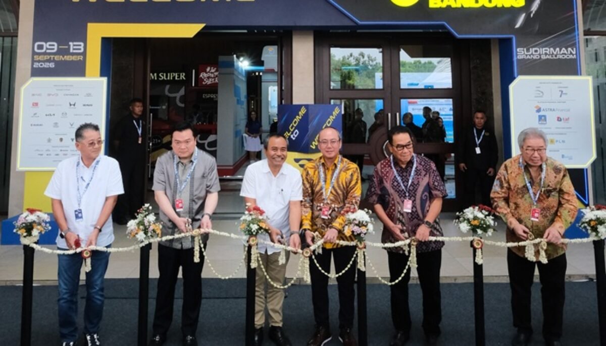 INDUSTRI OTOMOTIF