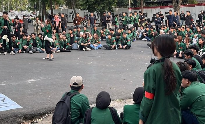 MAHASISWA