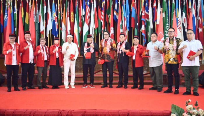 Pengurus DPD PA GMNI) Jawa Barat periode 2026-2031 resmi dilantik di Gedung Merdeka Bandung, Sabtu (24/10/2026),