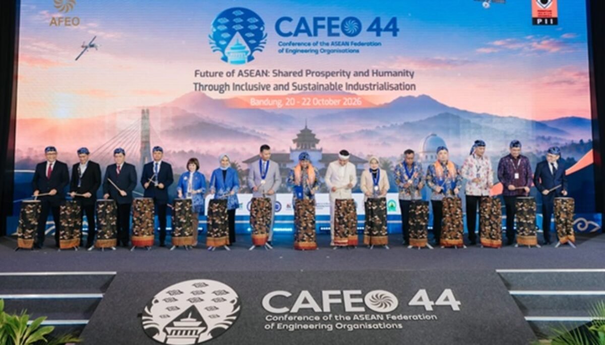 CAFEO 44